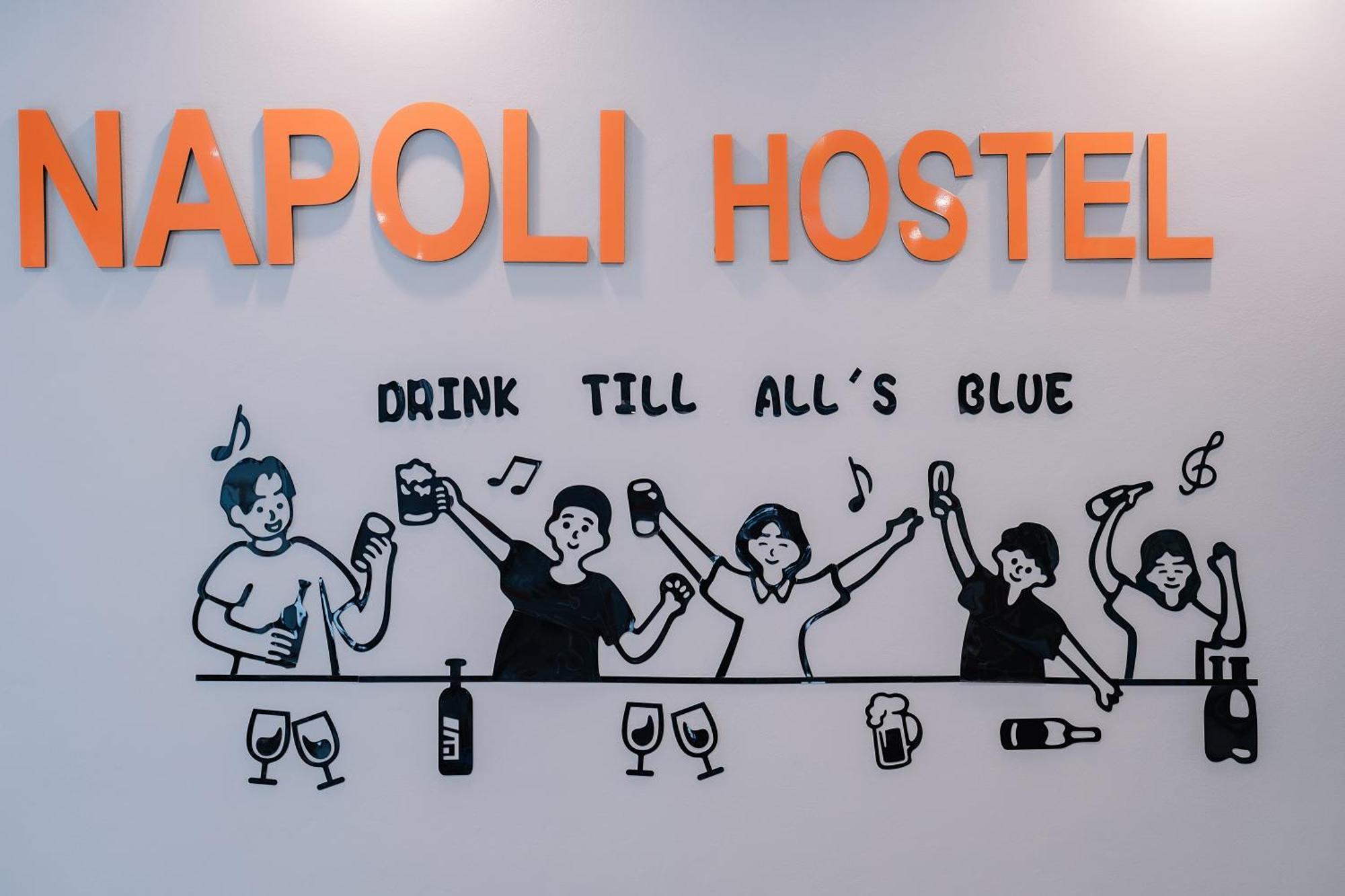 Napoli Hostel Chan Chau Esterno foto