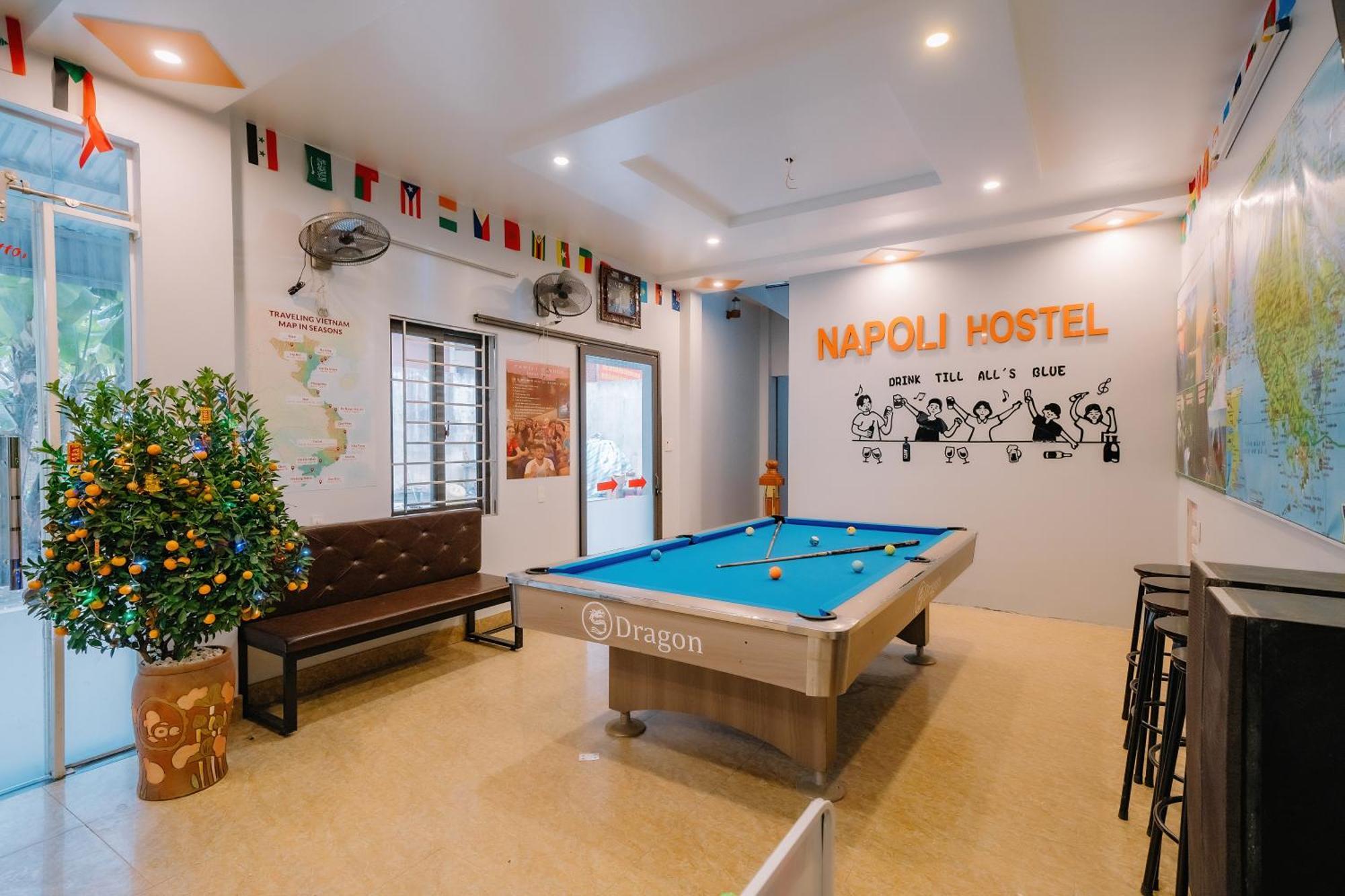Napoli Hostel Chan Chau Esterno foto